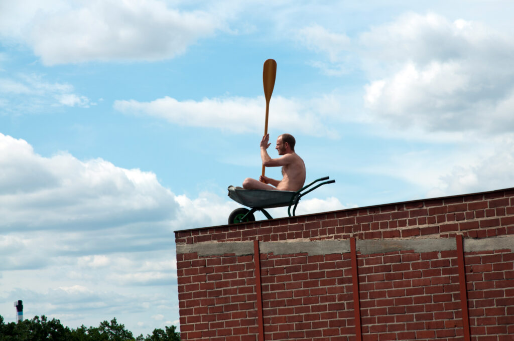 "Rowing", 2011, IPAH-Summer camp, Berlin/ D, Photo: Jürgen Fritz, Kunst Art - Dominik Lipp